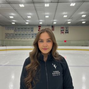 Maddison, Babysitter in Oshawa