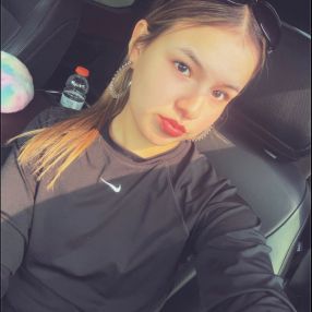 Emily, Babysitter in Wallaceburg