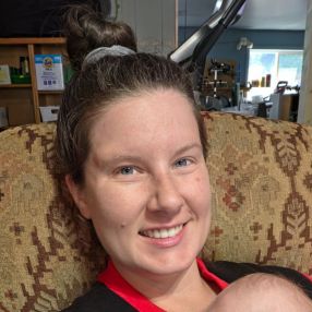 Erin, Babysitter in Comox