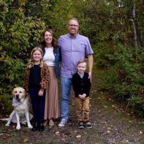 Erin, Family in Red Deer