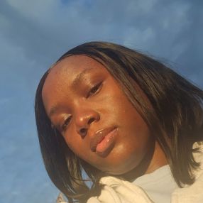 Kobichukwudi, Babysitter in Hamilton