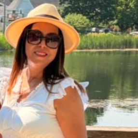 Samira, Babysitter in Newmarket