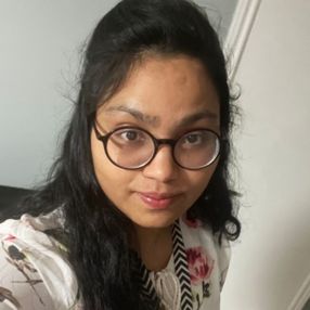 Nasreen, Babysitter in Cambridge