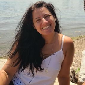 Angela, Babysitter à Hamilton