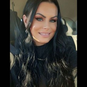 Stacey, Babysitter à Oshawa