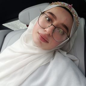 Zahraa, Babysitter à Pointe-Claire