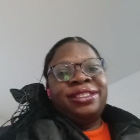 Busola Anike, Babysitter in Montreal