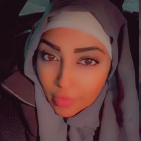 Muna Ismail, Babysitter à Winnipeg