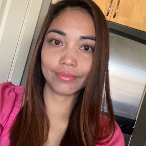 Edmalyn, Babysitter à Calgary