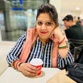 Aarti, Babysitter in St. Albert