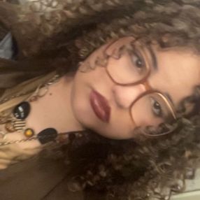 Camiah, Babysitter à Brossard