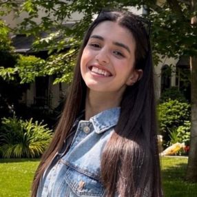 Ghena, Babysitter in Oakville