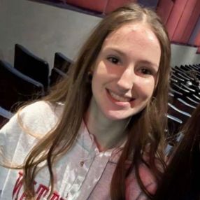 Ava, Babysitter in Huntsville