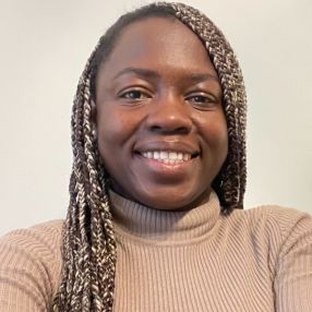 ADETAYO, Babysitter in Calgary