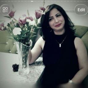 Mojgan, Babysitter in Calgary