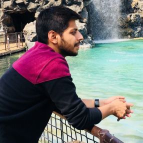 Trushik, Famille à Cambridge