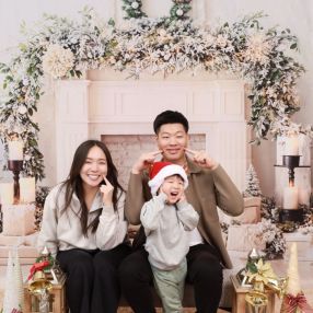 Jiny, Family in Vaughan