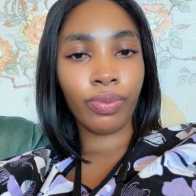 Ogenetega, Babysitter in Vaughan