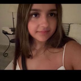 Olivia, Babysitter à Innisfil