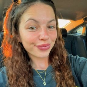 Emily, Babysitter in Dollard-Des Ormeaux