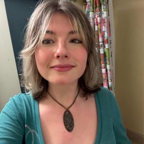 Emily, Babysitter in Kingston