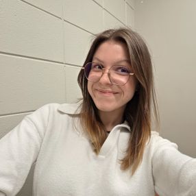 Jozyann, Babysitter in Sainte-Anne-des-Plaines