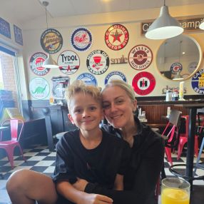 Claire, Famille à St. Albert