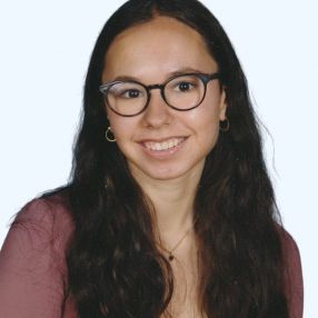 Amina, Babysitter à Guelph