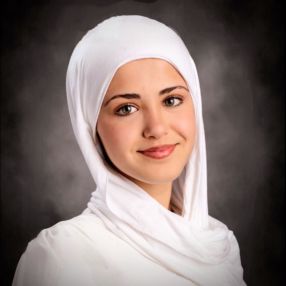 Hajat, Babysitter à Victoria