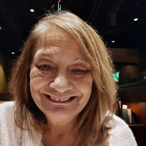 Karen, Babysitter à Pitt Meadows