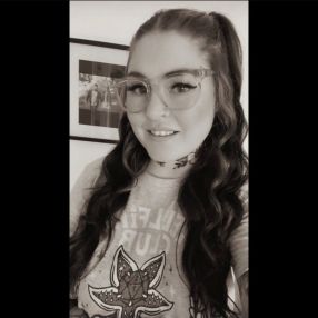 Dana, Babysitter à Orangeville