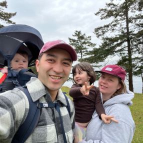 Virginia, Famille à Vancouver