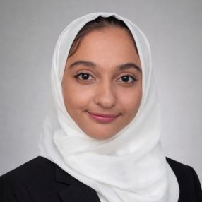 Shahezanaan, Babysitter in Brampton