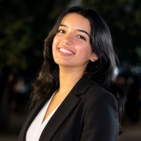Manveen, Babysitter à Sault Ste. Marie