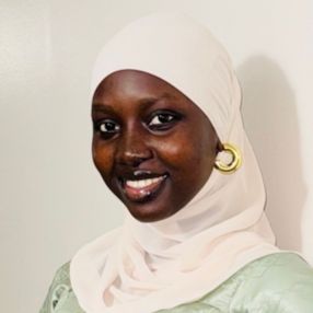 Nyimansata, Babysitter in Regina
