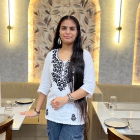 Parneet, Babysitter à Brampton