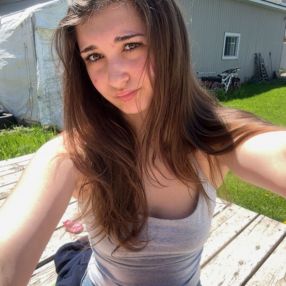 Mercedes, Babysitter in Beauharnois