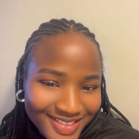 Oluwateniola, Babysitter in Montreal