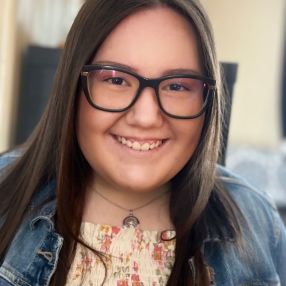Savannah, Babysitter in Sylvan Lake