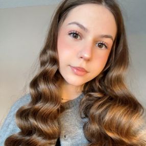 Kyra, Babysitter in Prince Albert