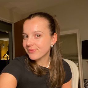 Sydney, Babysitter à Winnipeg