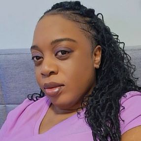 Carlene, Babysitter in Sarnia