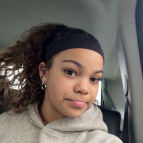 Paige, Babysitter à Bedford
