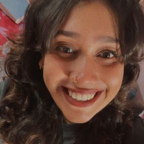 Arsha, Babysitter à Edmonton