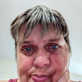Laurie, Babysitter in Smiths Falls