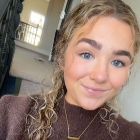 Hannah, Babysitter à Vancouver