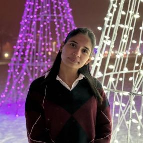 Simran, Babysitter à Calgary