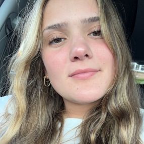 Reegan, Babysitter à Corner Brook