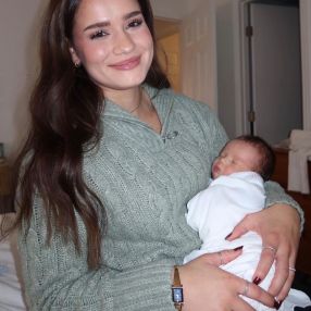 Enna, Famille à Longueuil