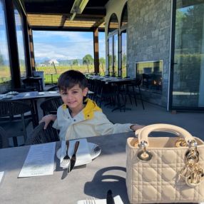 Sim, Famille à Chestermere